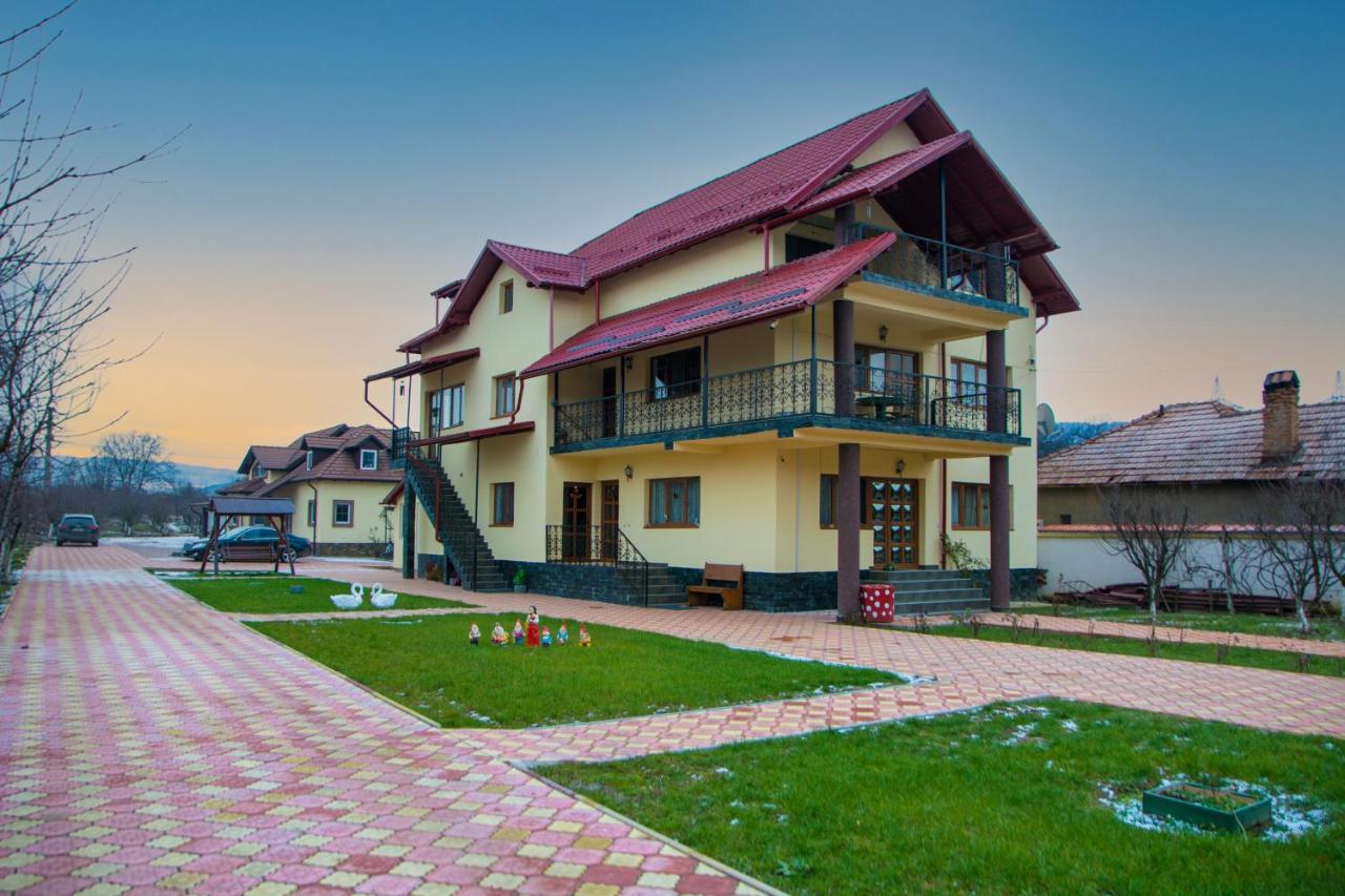 Casa Stefania 1 Lejlighed Călimăneşti Eksteriør billede